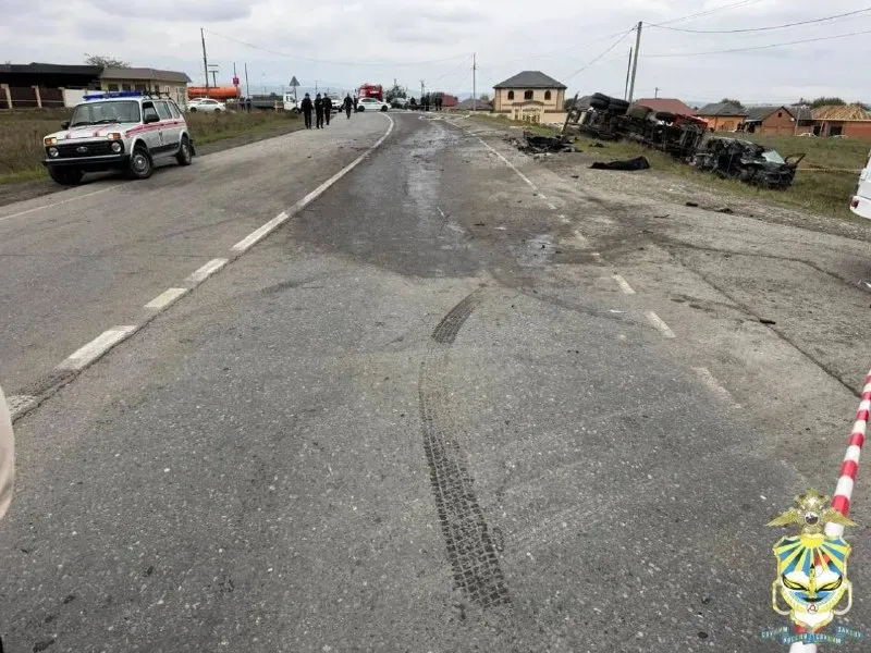 Трое пострадавших в ДТП в Ингушетии остаются в тяжёлом состоянии